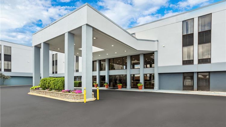 Spark by Hilton Des Plaines Chicago Exterior