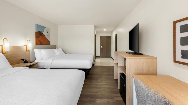 <b>Casco Bay Inn Room</b>. Images powered by <a href="https://iceportal.shijigroup.com/" title="IcePortal" target="_blank">IcePortal</a>.