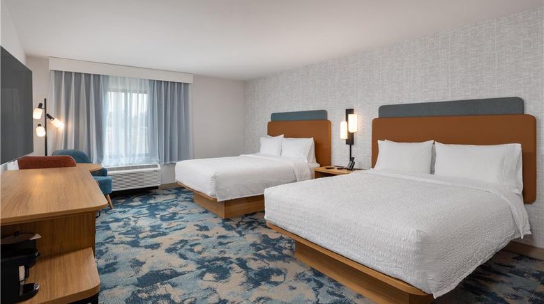 <b>Hampton Inn & Suites San Diego SeaWorld Room</b>. Images powered by <a href="https://iceportal.shijigroup.com/" title="IcePortal" target="_blank">IcePortal</a>.