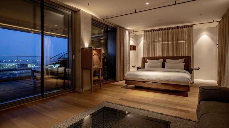 <b>b'mine Frankfurt Airport Room</b>. Images powered by <a href="https://iceportal.shijigroup.com/" title="IcePortal" target="_blank">IcePortal</a>.
