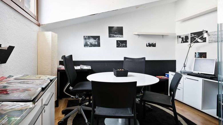 <b>abba Jazz Hotel, Vitoria Lobby</b>. Images powered by <a href="https://iceportal.shijigroup.com/" title="IcePortal" target="_blank">IcePortal</a>.