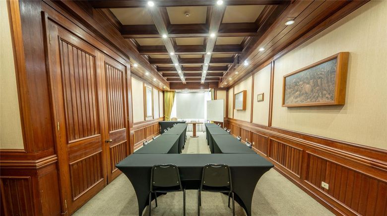 <b>Presidente Suites Puerto Montt Meeting</b>. Images powered by <a href="https://iceportal.shijigroup.com/" title="IcePortal" target="_blank">IcePortal</a>.