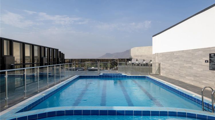 Radisson Hotel Madinah Pool