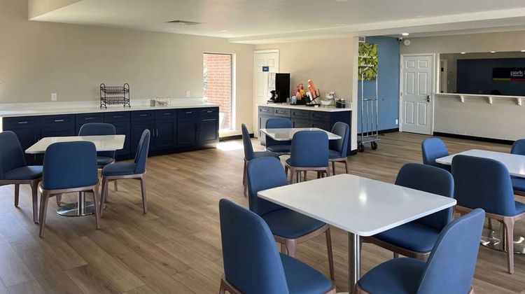 Park Inn by Radisson Medical Center Lobby