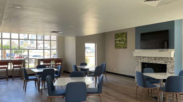 Park Inn by Radisson Medical Center Lobby