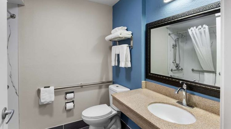 Park Inn by Radisson Medical Center Room