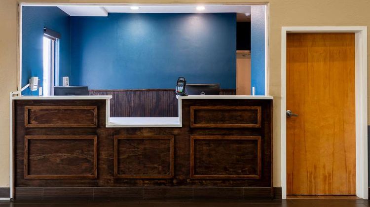 Sonesta Essential Hotels Baton Rouge Lobby