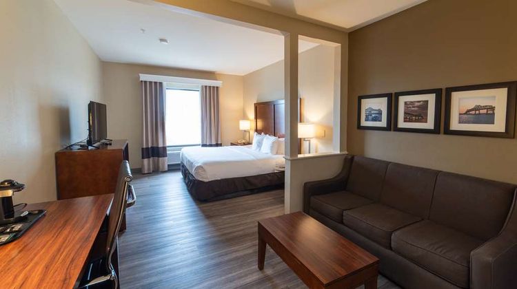 Sonesta Essential Hotels Baton Rouge Suite