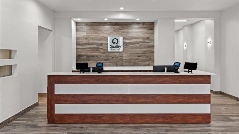 <b>Quality Inn & Suites I-75 Lobby</b>. Images powered by <a href="https://iceportal.shijigroup.com/" title="IcePortal" target="_blank">IcePortal</a>.