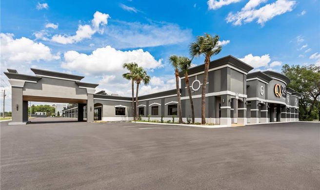 Quality Inn & Suites I-75 Exterior