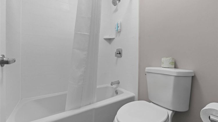 Quality Inn & Suites I-75 Room