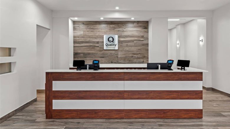 <b>Quality Inn & Suites I-75 Lobby</b>. Images powered by <a href="https://iceportal.shijigroup.com/" title="IcePortal" target="_blank">IcePortal</a>.