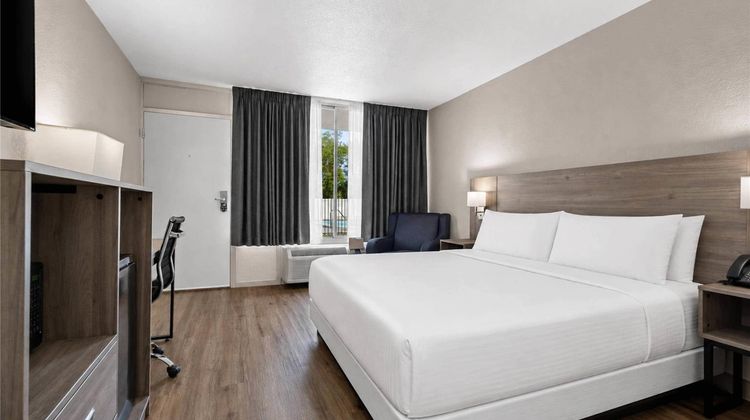Quality Inn & Suites I-75 Room