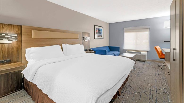 <b>Keene Elm City Hotel, Ascend Hotel Room</b>. Images powered by <a href="https://iceportal.shijigroup.com/" title="IcePortal" target="_blank">IcePortal</a>.