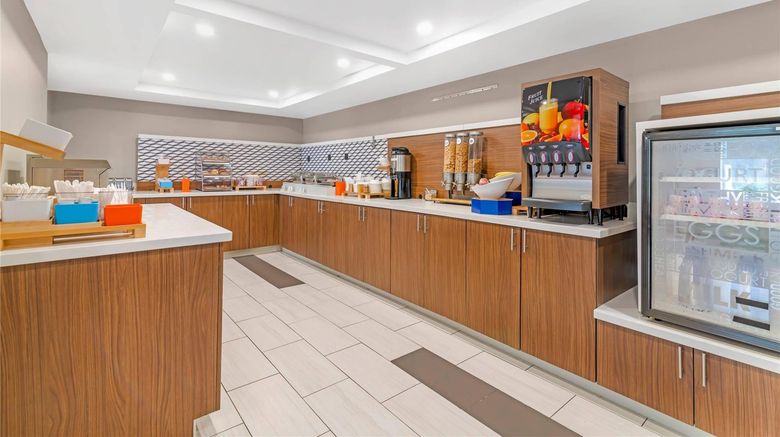<b>Keene Elm City Hotel, Ascend Hotel Restaurant</b>. Images powered by <a href="https://iceportal.shijigroup.com/" title="IcePortal" target="_blank">IcePortal</a>.