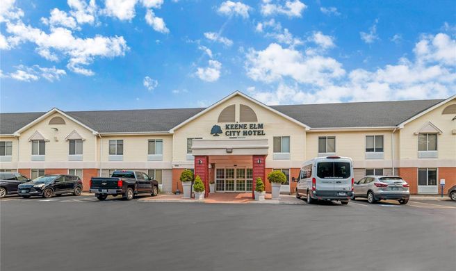Keene Elm City Hotel, Ascend Hotel Exterior