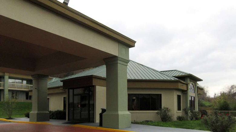 <b>Quality Inn Harriman Exterior</b>. Images powered by <a href="https://iceportal.shijigroup.com/" title="IcePortal" target="_blank">IcePortal</a>.