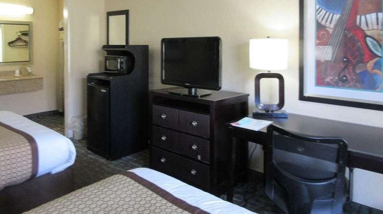 Quality Inn Harriman Room