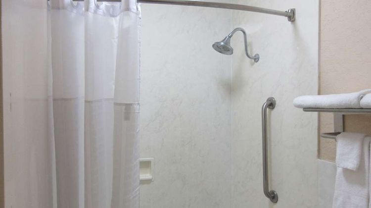 Quality Inn Harriman Room