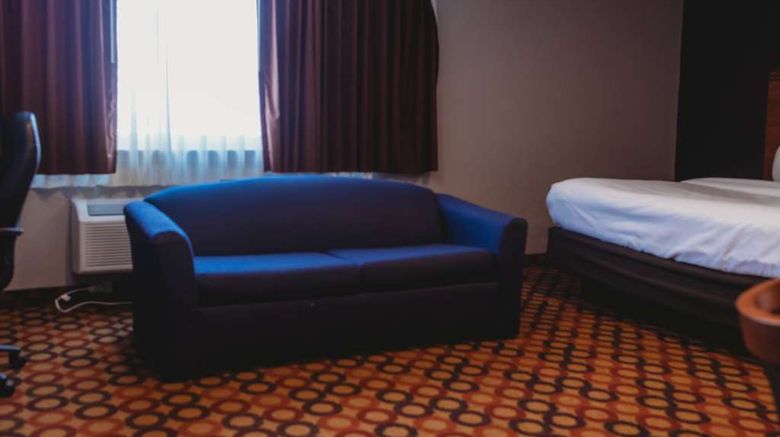 <b>AmericInn by Wyndham Appleton Downtown Room</b>. Images powered by <a href="https://iceportal.shijigroup.com/" title="IcePortal" target="_blank">IcePortal</a>.
