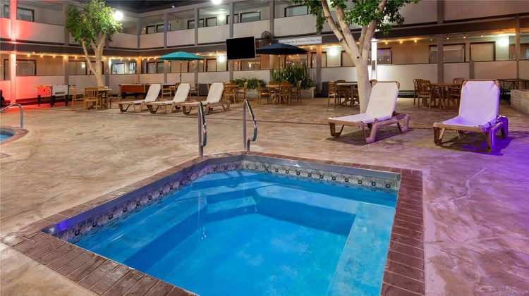 AmericInn by Wyndham Appleton Downtown Pool