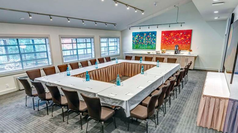 <b>Listel Whistler Hotel Meeting</b>. Images powered by <a href="https://iceportal.shijigroup.com/" title="IcePortal" target="_blank">IcePortal</a>.