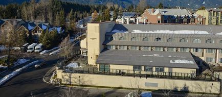 Listel Whistler Hotel Exterior