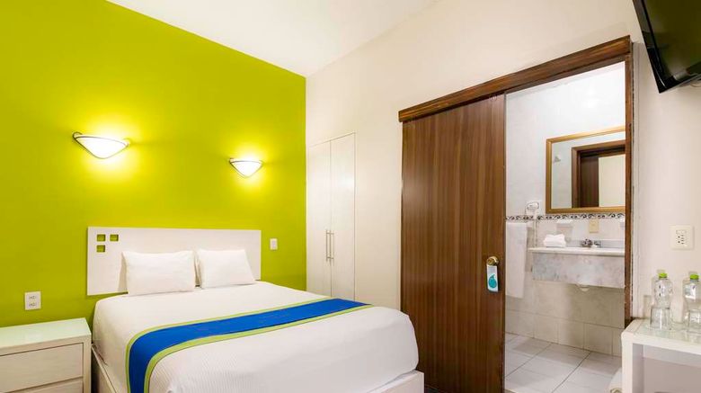 <b>Hotel Vistaexpress Morelia Room</b>. Images powered by <a href="https://iceportal.shijigroup.com/" title="IcePortal" target="_blank">IcePortal</a>.