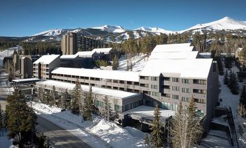Hotel Alpenrock, Curio Collection