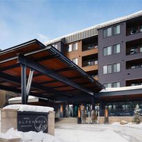 Hotel Alpenrock, Curio Collection