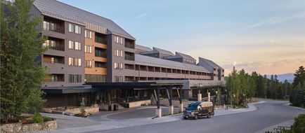 Hotel Alpenrock, Curio Collection Exterior