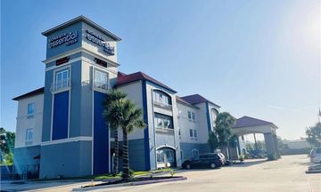 Sonesta Essential Hotels North Houston
