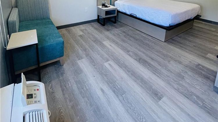 Sonesta Essential Hotels North Houston Room