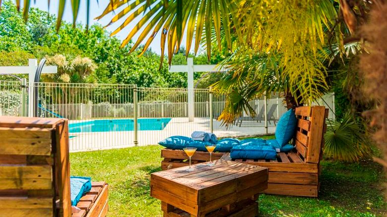 <b>Les Jardins du Lac Other</b>. Images powered by <a href="https://iceportal.shijigroup.com/" title="IcePortal" target="_blank">IcePortal</a>.