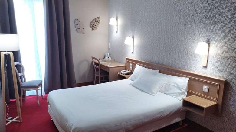 <b>Hotel des Deux Moulins Room</b>. Images powered by <a href="https://iceportal.shijigroup.com/" title="IcePortal" target="_blank">IcePortal</a>.