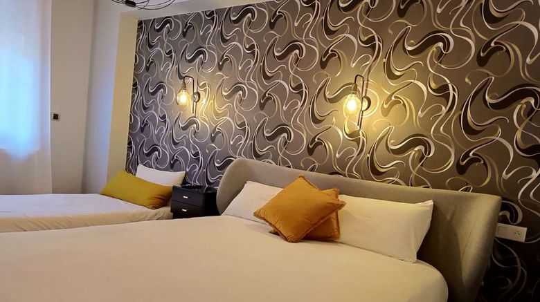 <b>Hotel des Deux Moulins Room</b>. Images powered by <a href="https://iceportal.shijigroup.com/" title="IcePortal" target="_blank">IcePortal</a>.