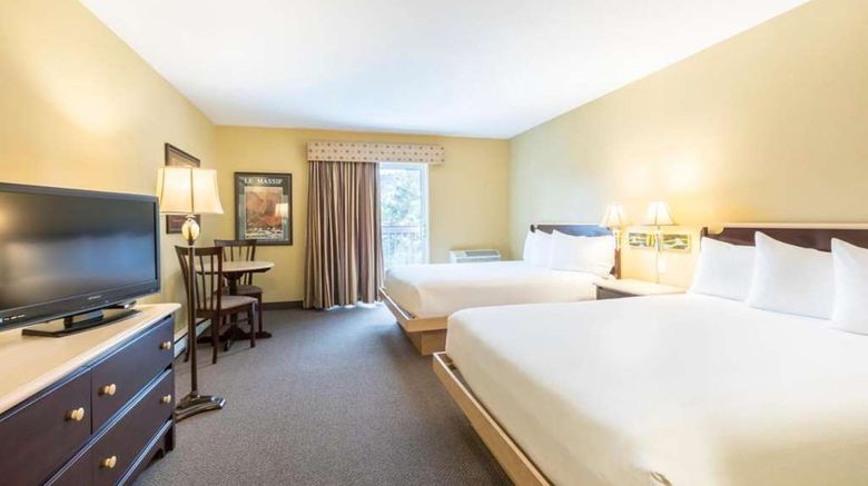 <b>Hotel Baie-Saint-Paul Room</b>. Images powered by <a href="https://iceportal.shijigroup.com/" title="IcePortal" target="_blank">IcePortal</a>.