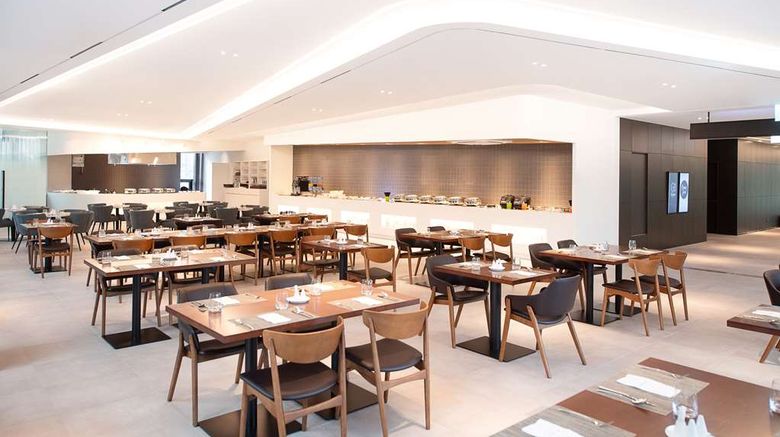 <b>Orakai Daehakro Hotel BW Signature Restaurant</b>. Images powered by <a href="https://iceportal.shijigroup.com/" title="IcePortal" target="_blank">IcePortal</a>.