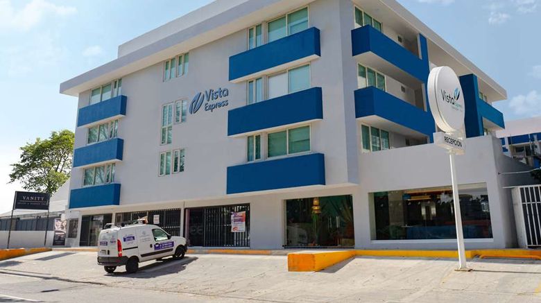 <b>Vista Express Guadalajara Expo SureStay Exterior</b>. Images powered by <a href="https://iceportal.shijigroup.com/" title="IcePortal" target="_blank">IcePortal</a>.