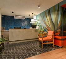Vista Express Guadalajara Expo SureStay Lobby