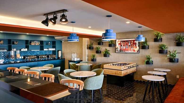 <b>Vista Express Guadalajara Expo SureStay Restaurant</b>. Images powered by <a href="https://iceportal.shijigroup.com/" title="IcePortal" target="_blank">IcePortal</a>.