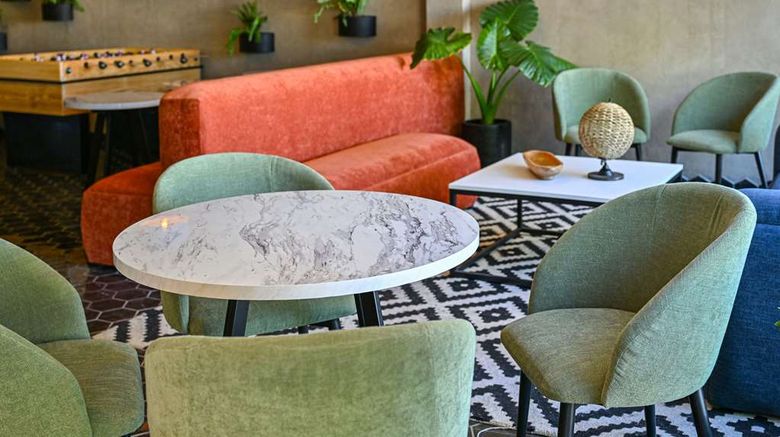 <b>Vista Express Guadalajara Expo SureStay Restaurant</b>. Images powered by <a href="https://iceportal.shijigroup.com/" title="IcePortal" target="_blank">IcePortal</a>.