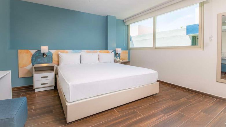 <b>Vista Express Guadalajara Expo SureStay Suite</b>. Images powered by <a href="https://iceportal.shijigroup.com/" title="IcePortal" target="_blank">IcePortal</a>.