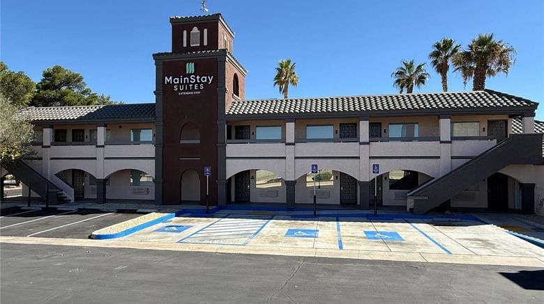 <b>MainStay Suites Exterior</b>. Images powered by <a href="https://iceportal.shijigroup.com/" title="IcePortal" target="_blank">IcePortal</a>.
