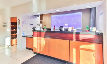 Comfort Inn & Suites