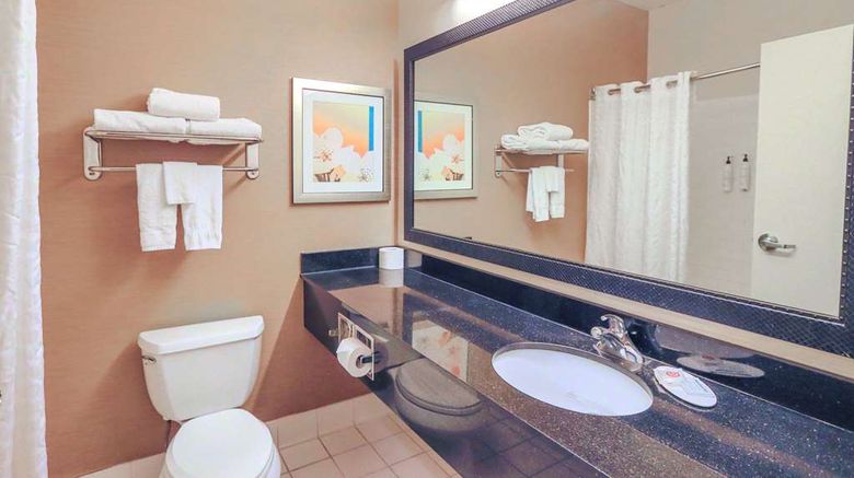<b>Comfort Inn & Suites Room</b>. Images powered by <a href="https://iceportal.shijigroup.com/" title="IcePortal" target="_blank">IcePortal</a>.