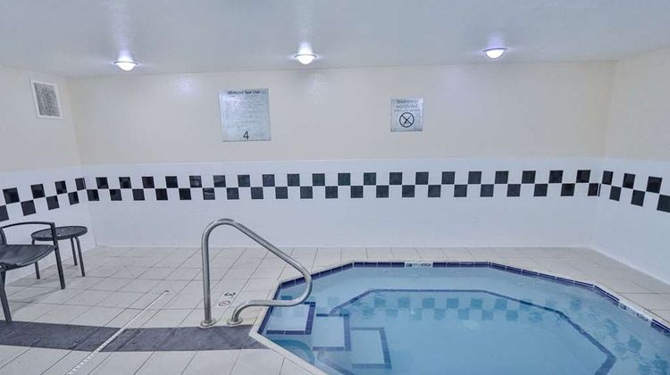 Comfort Inn & Suites Pool
