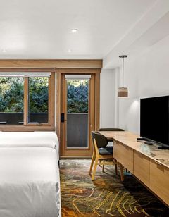 Otter Hotel