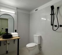 Darwin Poinciana Inn Room