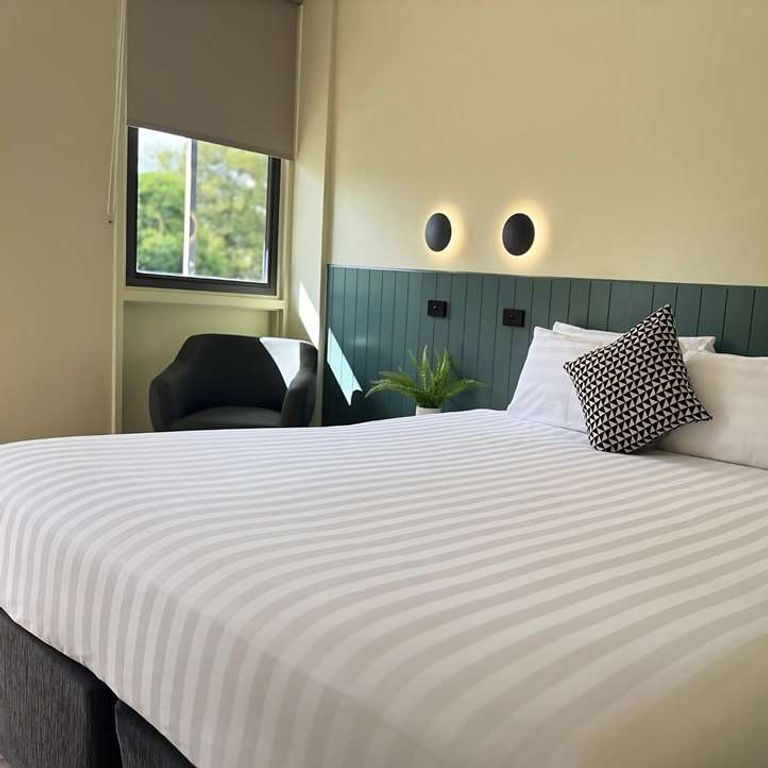 Darwin Poinciana Inn
